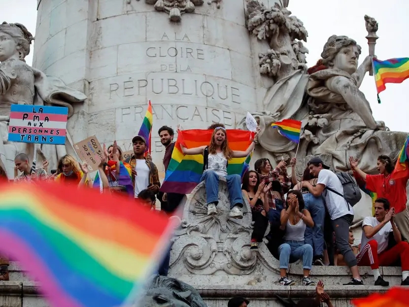 Francia pide perdón a las personas LGBTIQ perseguidas: Un paso hacia la reconciliación histórica